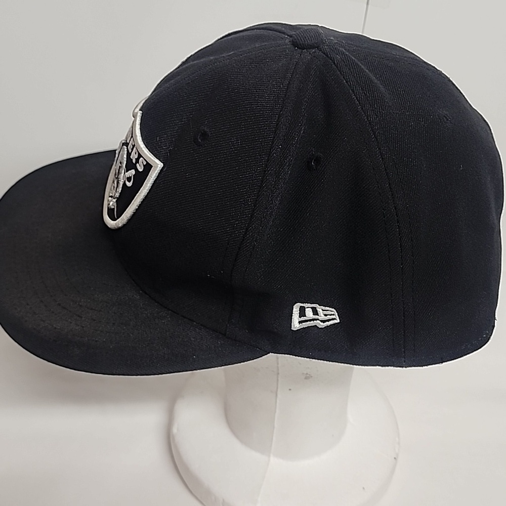 NFL Vintage 59Fifty New Era 8 63.5cm Black Raiders Well- Loved Unisex Cap - Picture 6 of 11